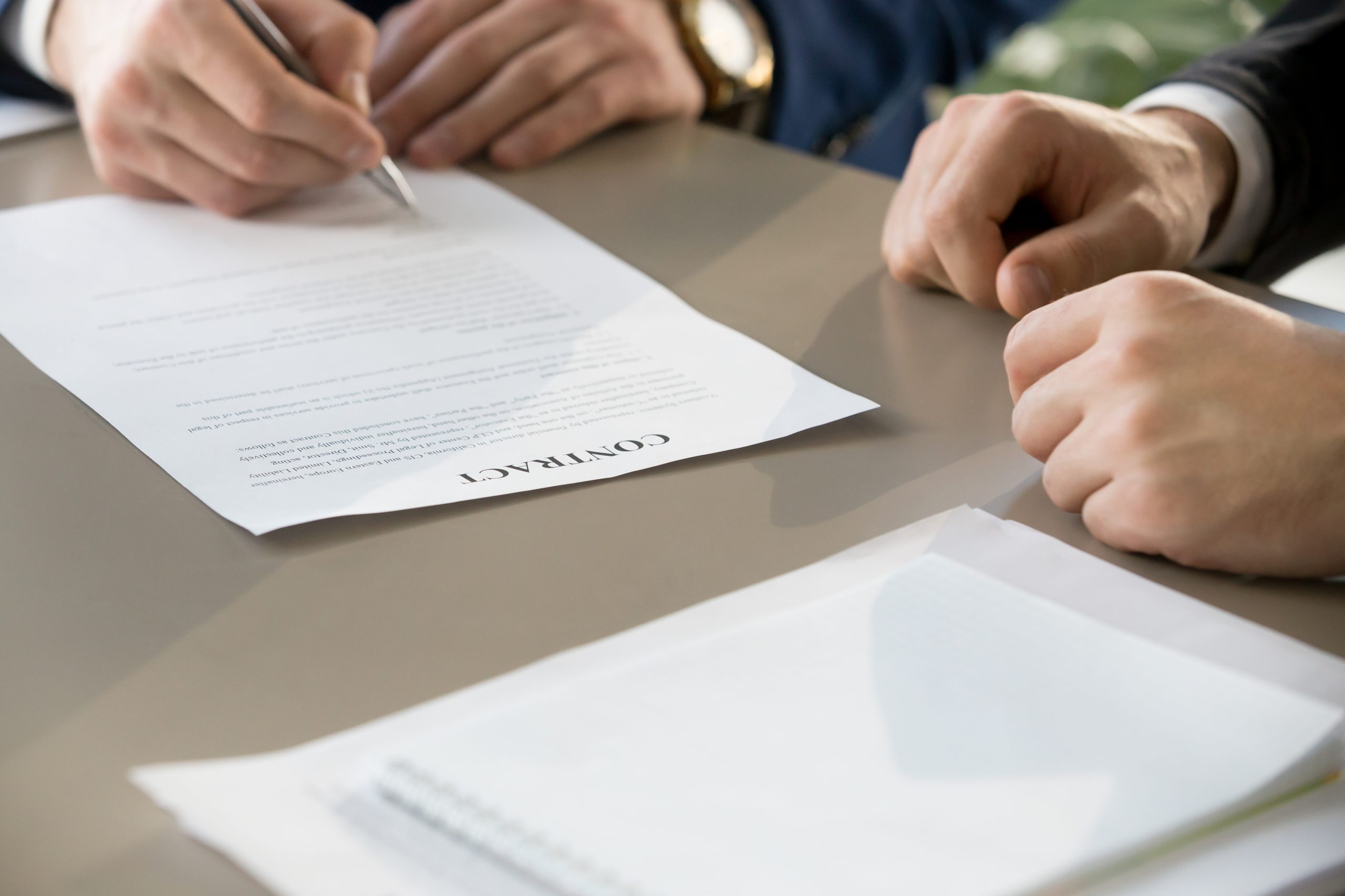 Errori da evitare nella redazione di un contratto commerciale